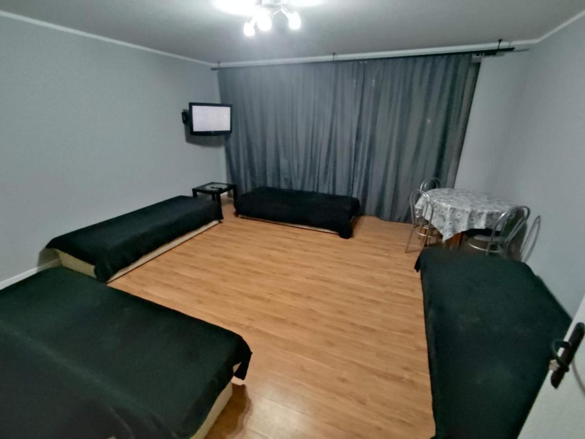 3030 Jana Spychalskiego 32 - Tanie Pokoje W Apartamencie - Samodzielne Zameldowanie - Self Check In Poznań Exteriör bild