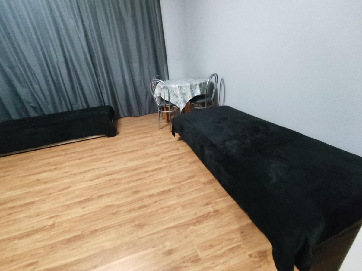 3030 Jana Spychalskiego 32 - Tanie Pokoje W Apartamencie - Samodzielne Zameldowanie - Self Check In Poznań Exteriör bild