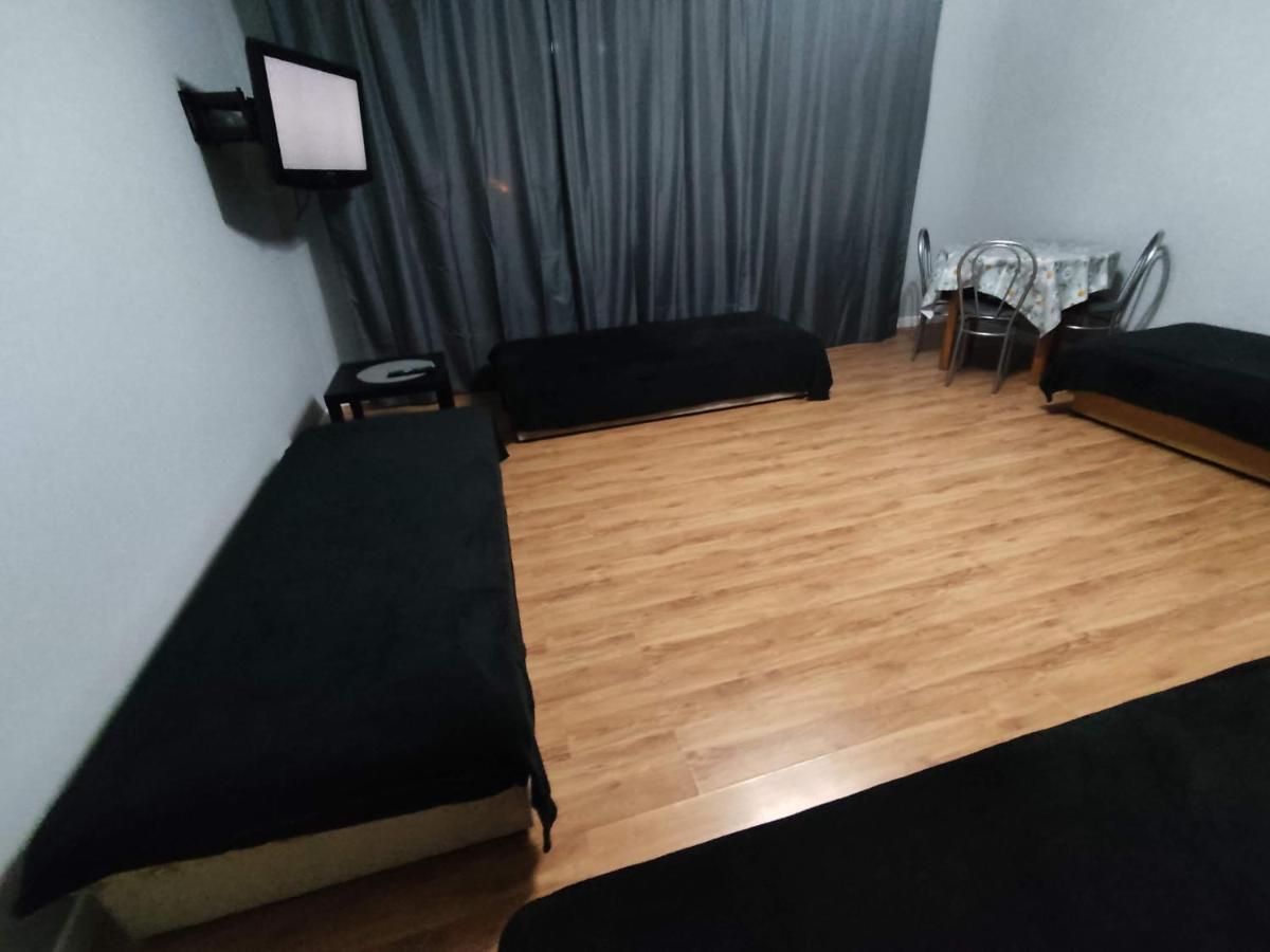 3030 Jana Spychalskiego 32 - Tanie Pokoje W Apartamencie - Samodzielne Zameldowanie - Self Check In Poznań Exteriör bild